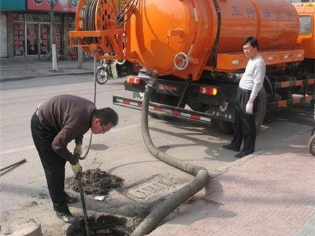 阜沙镇清掏化粪池，健康生活从这里开始